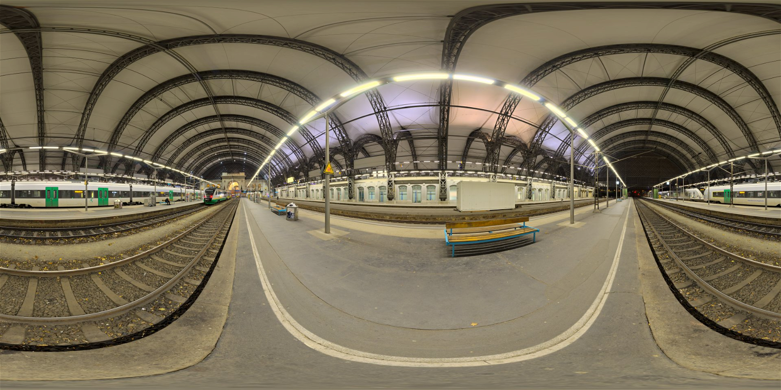 HDRI – Dresden Station Night – urban - thumbnail 1