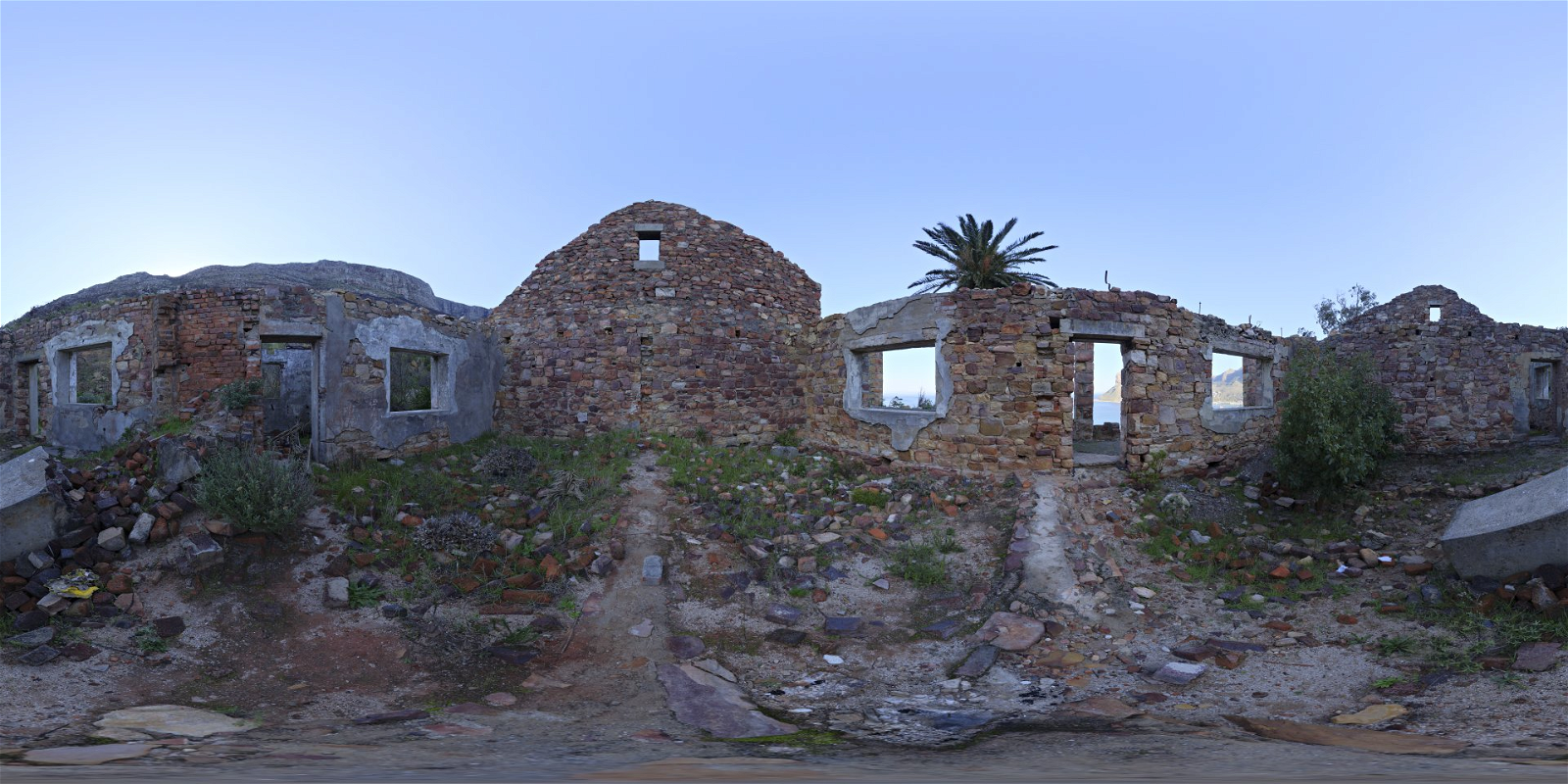 HDRI – Roofless Ruins – urban - thumbnail 1