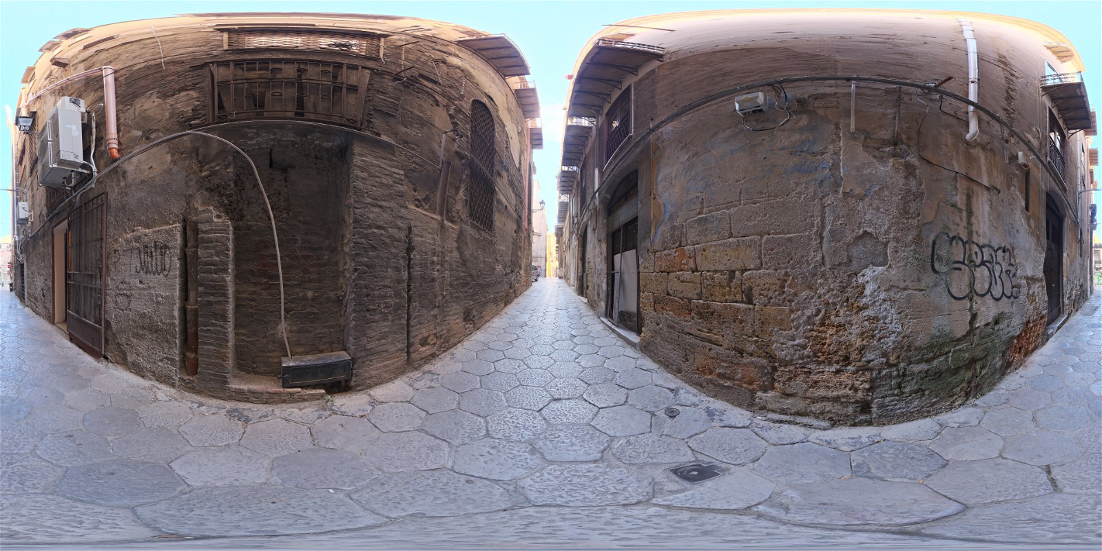 HDRI – Stone Alley 02 – urban - thumbnail 1