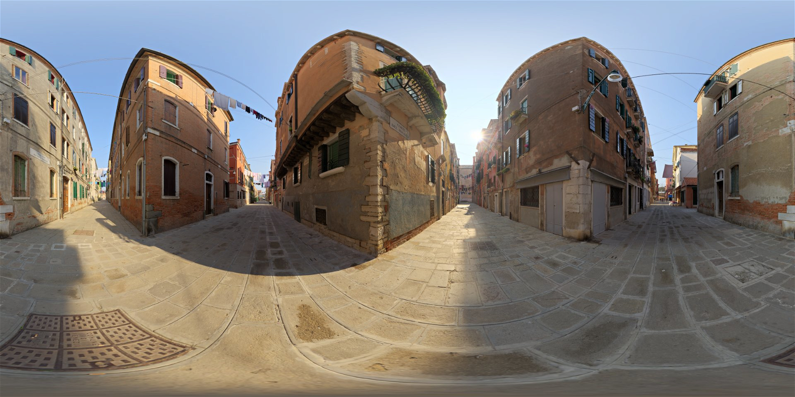 HDRI – Venetian Crossroads – urban - thumbnail 1