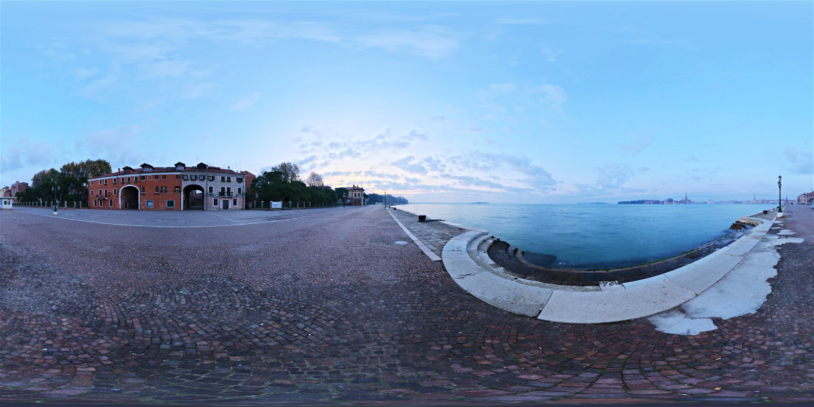 HDRI – Venice Dawn 1 – skies - thumbnail 1